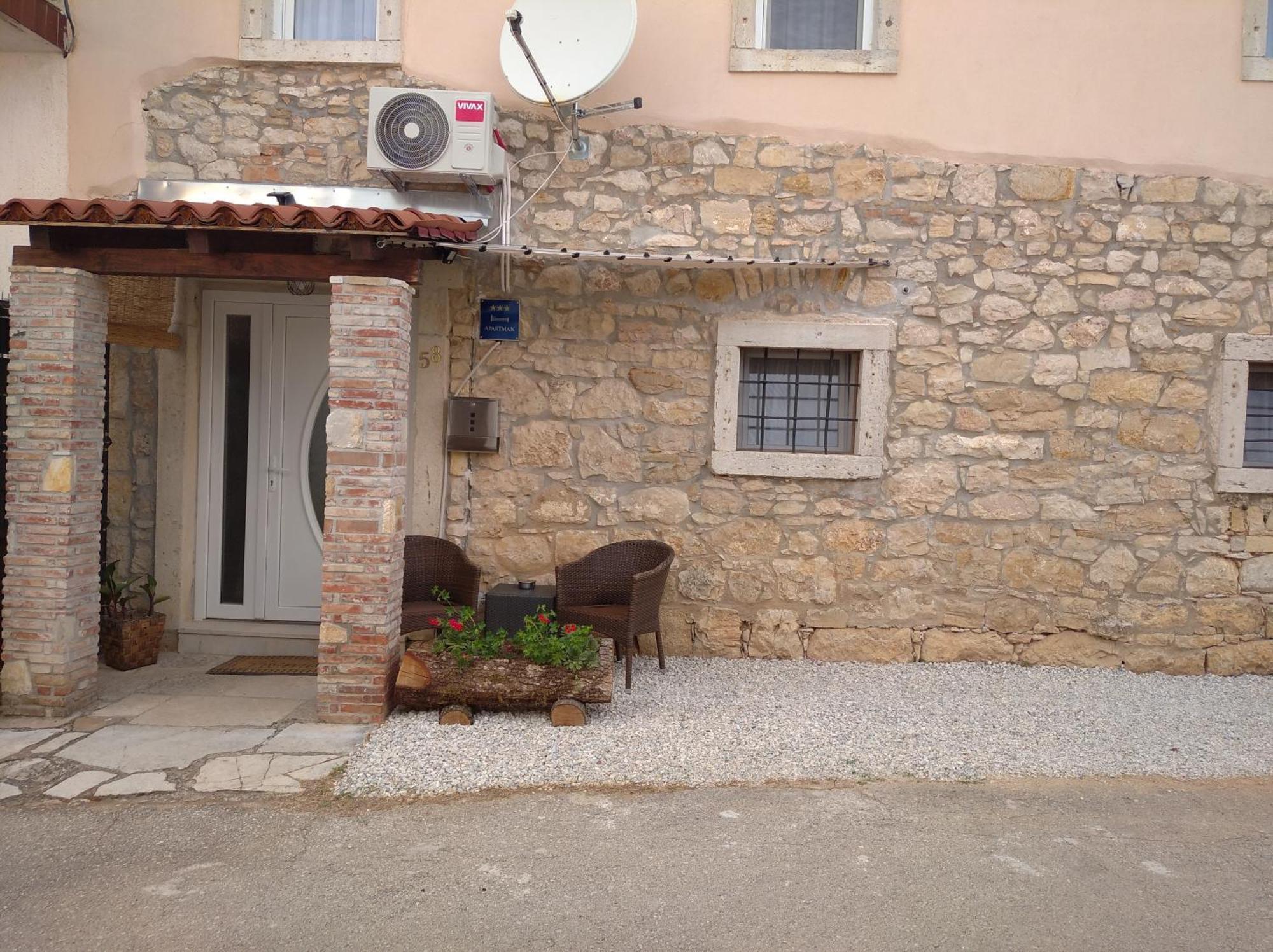 Apartman Lari Vižinada Exteriér fotografie